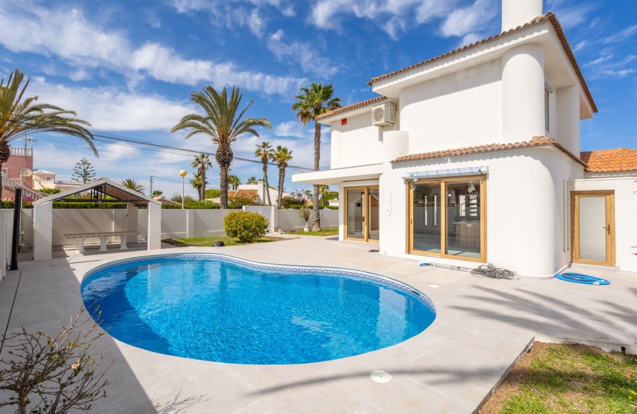 Herverkoop - House - Detached Villa - Orihuela - Cabo Roig