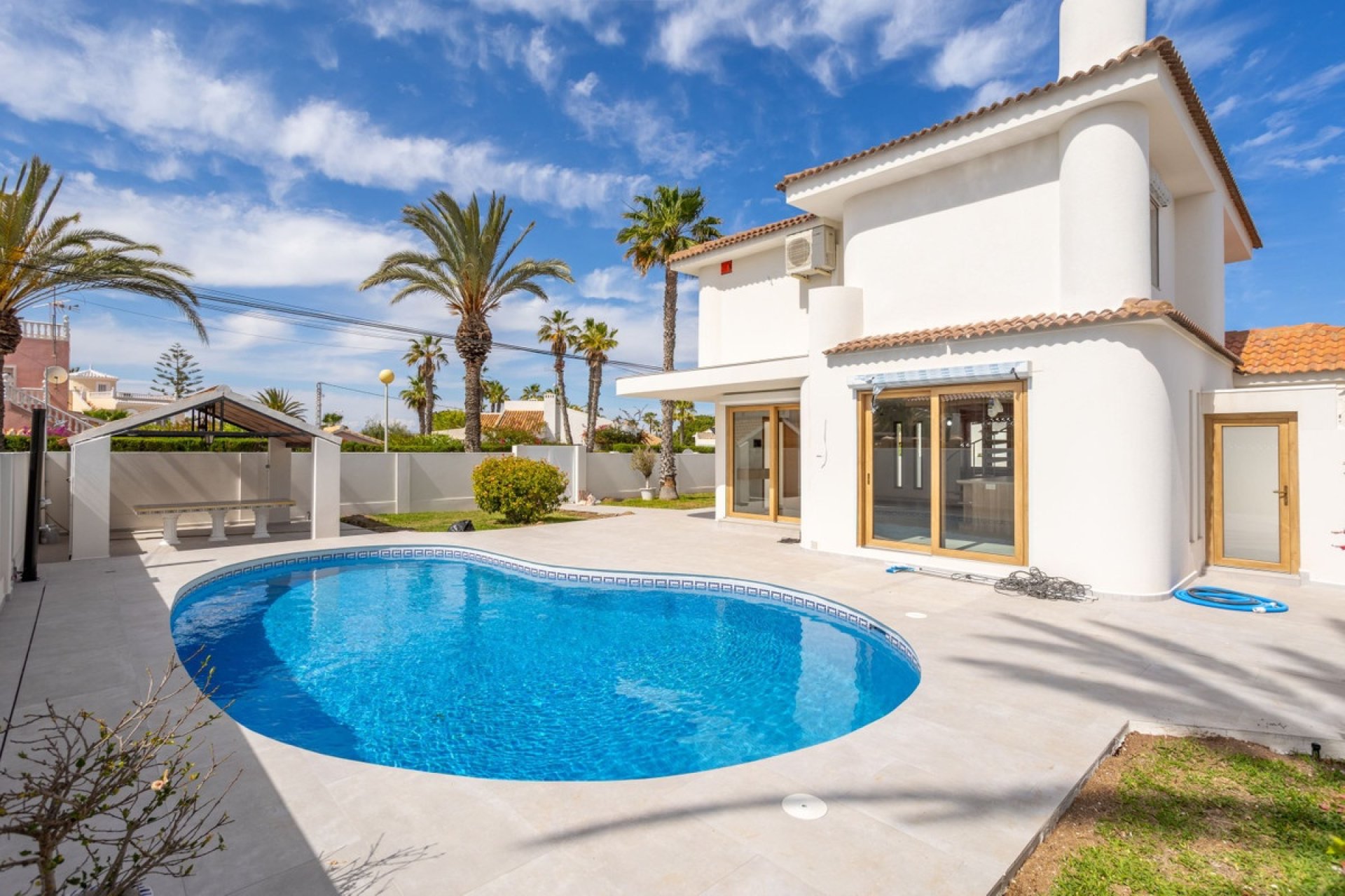 Herverkoop - House - Detached Villa - Orihuela - Cabo Roig
