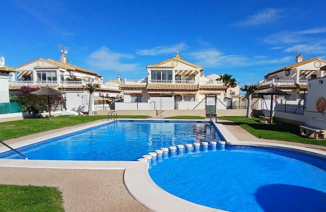 Herverkoop - House - Townhouse - Orihuela - Punta Prima