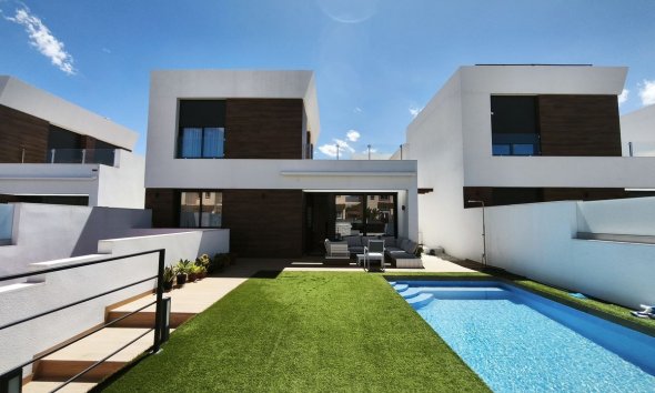 House - Detached Villa - Reventa - Campello - El Campello -
                Campello - El Campello Centro