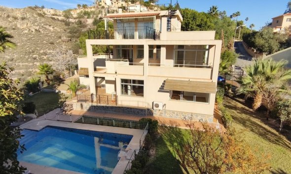 House - Detached Villa - Reventa - Campello - El Campello -
                Campello - El Campello Centro