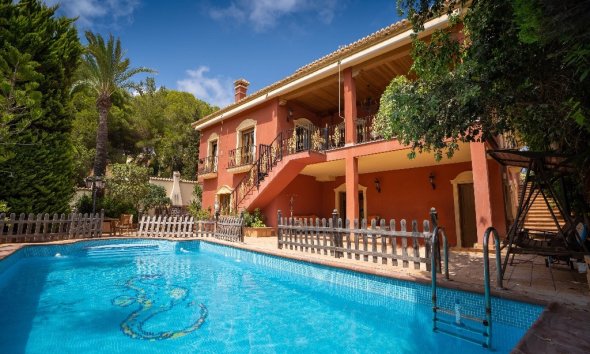 House - Detached Villa - Herverkoop - Orihuela -
                Campoamor