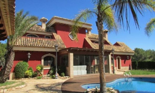 House - Detached Villa - Herverkoop - Orihuela -
                Campoamor