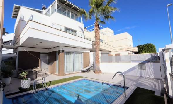 House - Detached Villa - Resale - Orihuela -
                Lomas de Cabo Roig