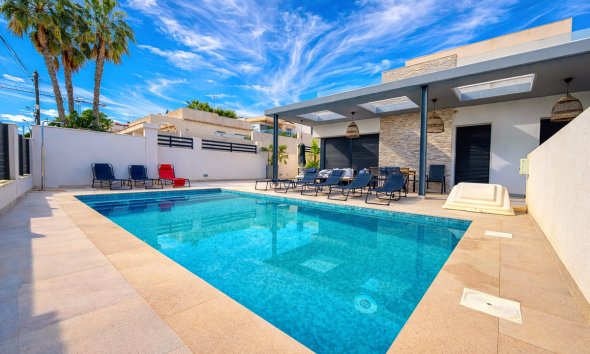 House - Detached Villa - Revente - Orihuela -
                Los Balcones