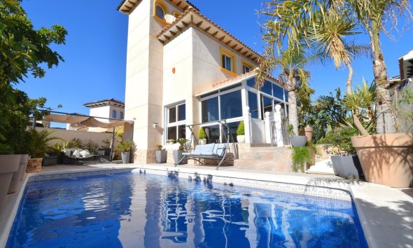 House - Detached Villa - Revente - Orihuela -
                Playa Flamenca