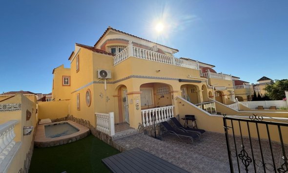 House - Semi-Detached House - Herverkoop - Orihuela -
                Blue Lagoon