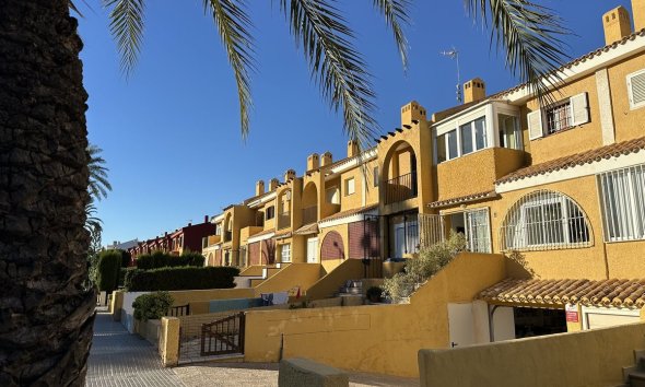 House - Townhouse - Herverkoop - Orihuela -
                Orihuela Costa