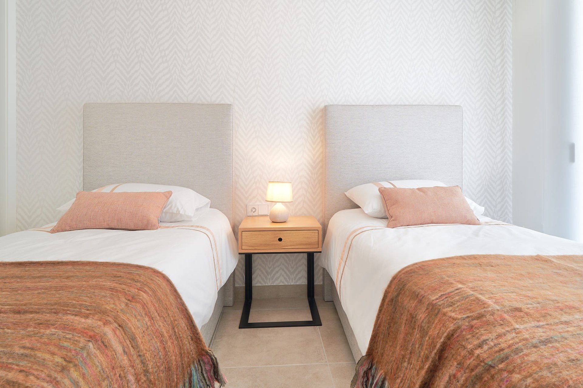 New Build - Apartment / flat - Estepona