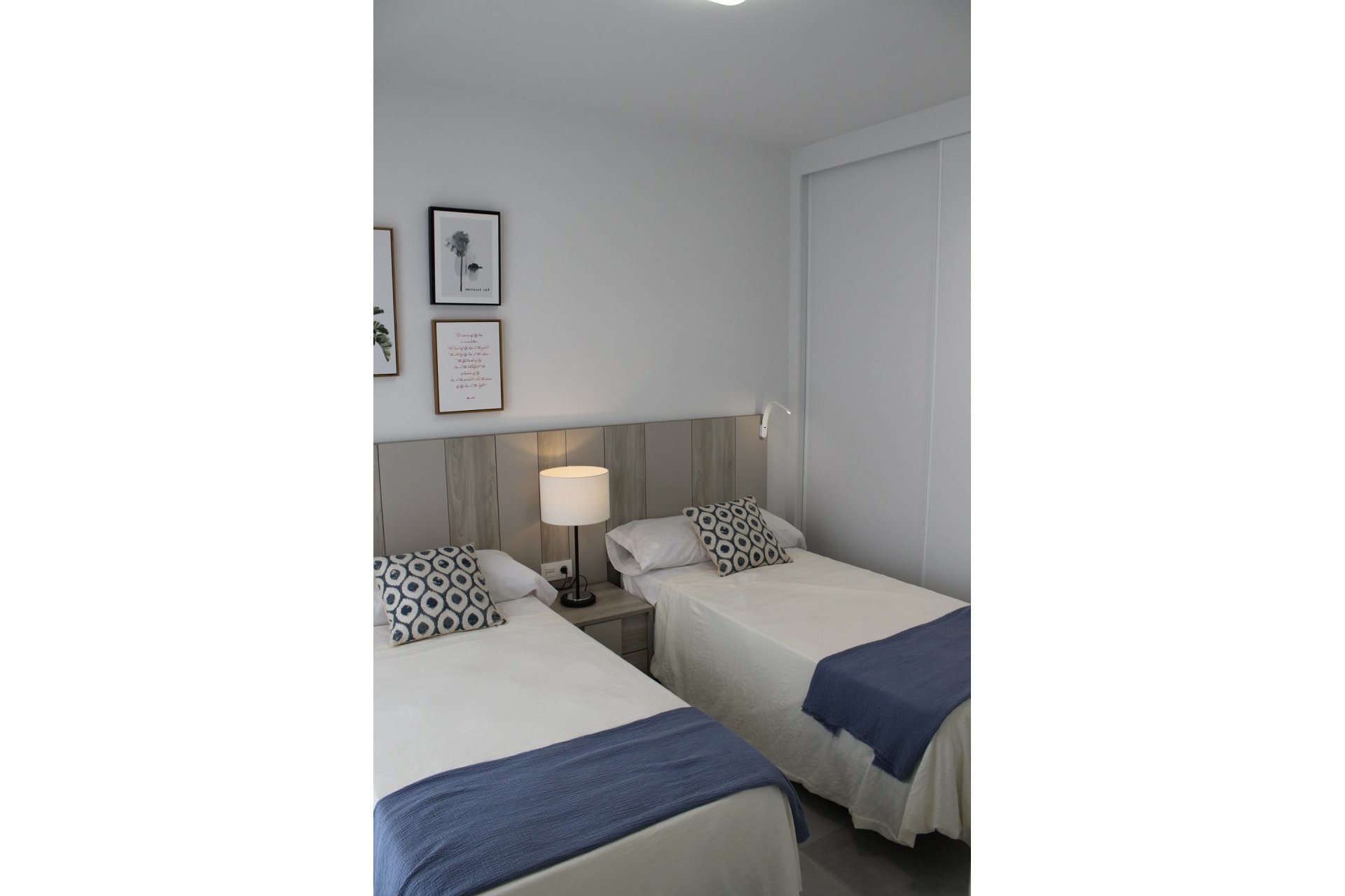 Nouvelle construction - Maison de ville - Roldán