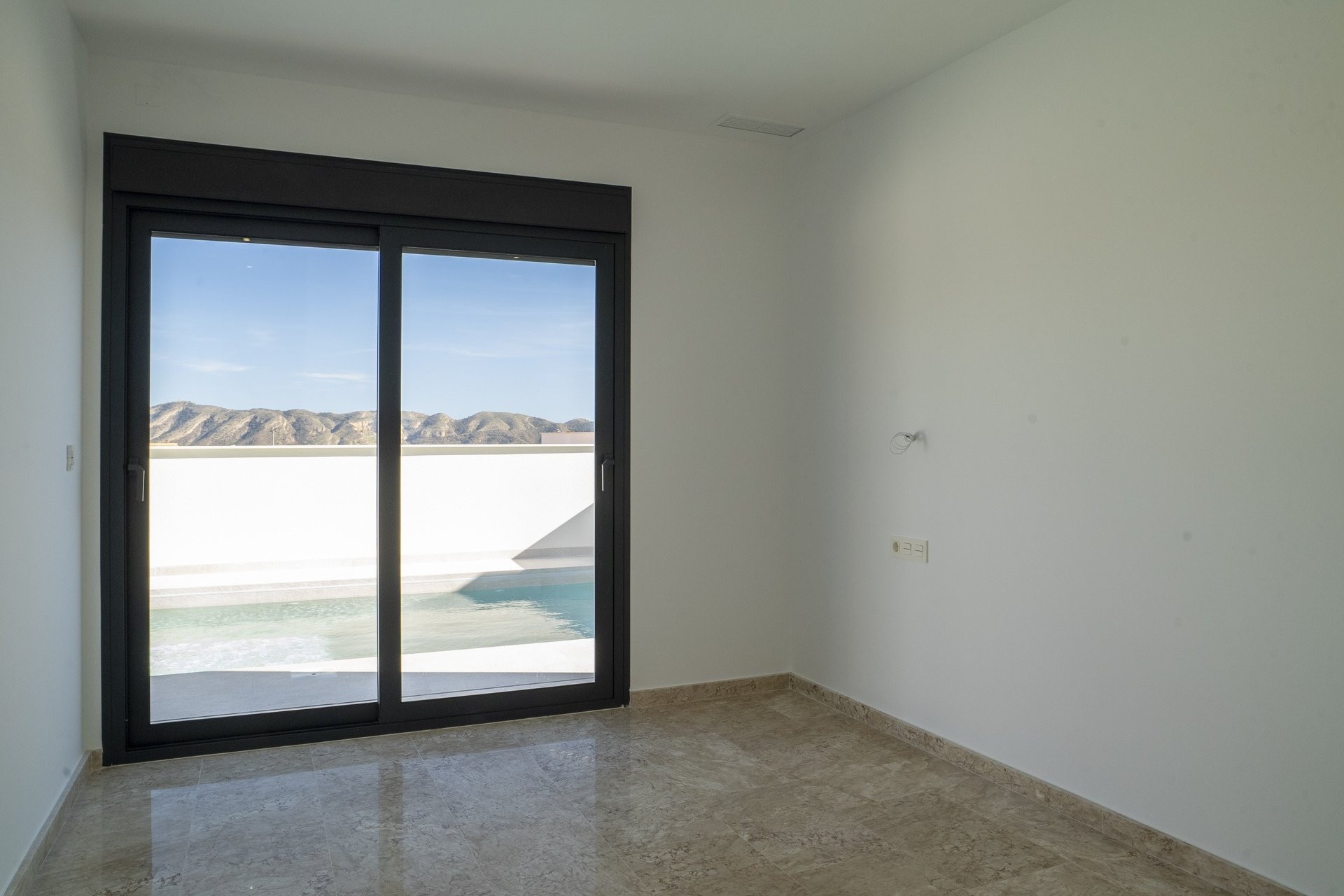 Obra nueva - Adosado - Coloma