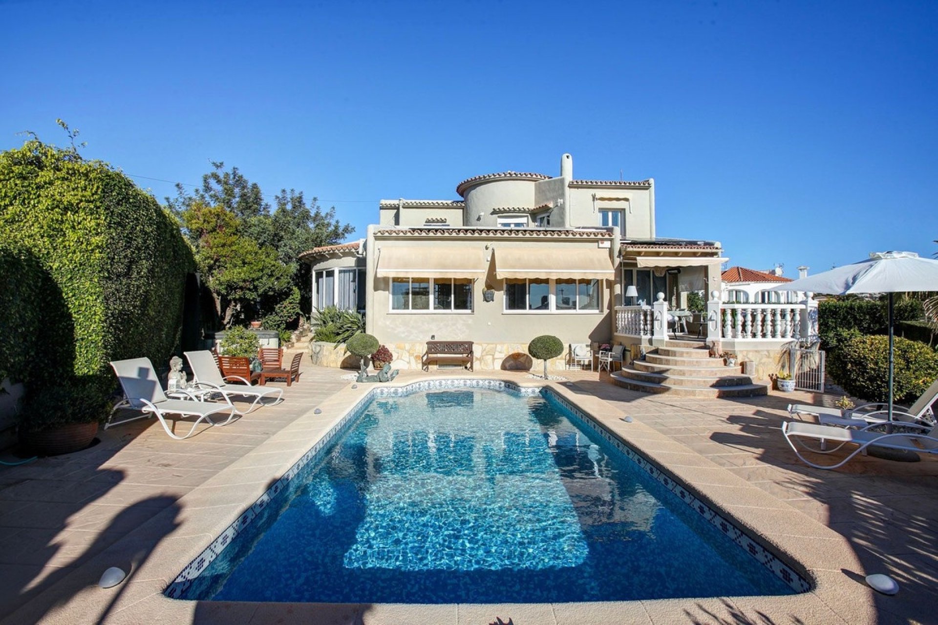 Resale - House - Detached Villa - Calpe - Calpe Centro