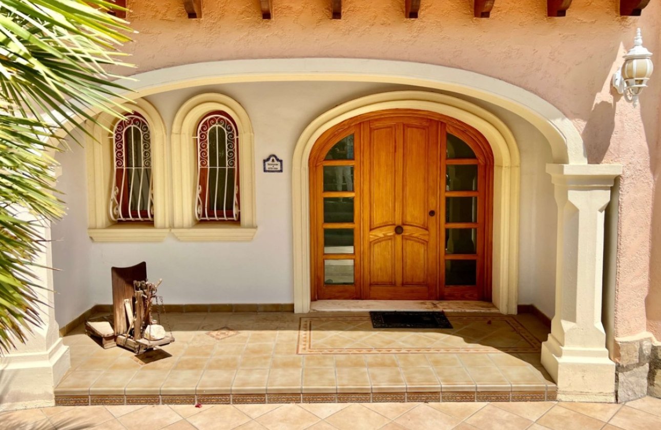Resale - House - Detached Villa - Calpe - Calpe Centro