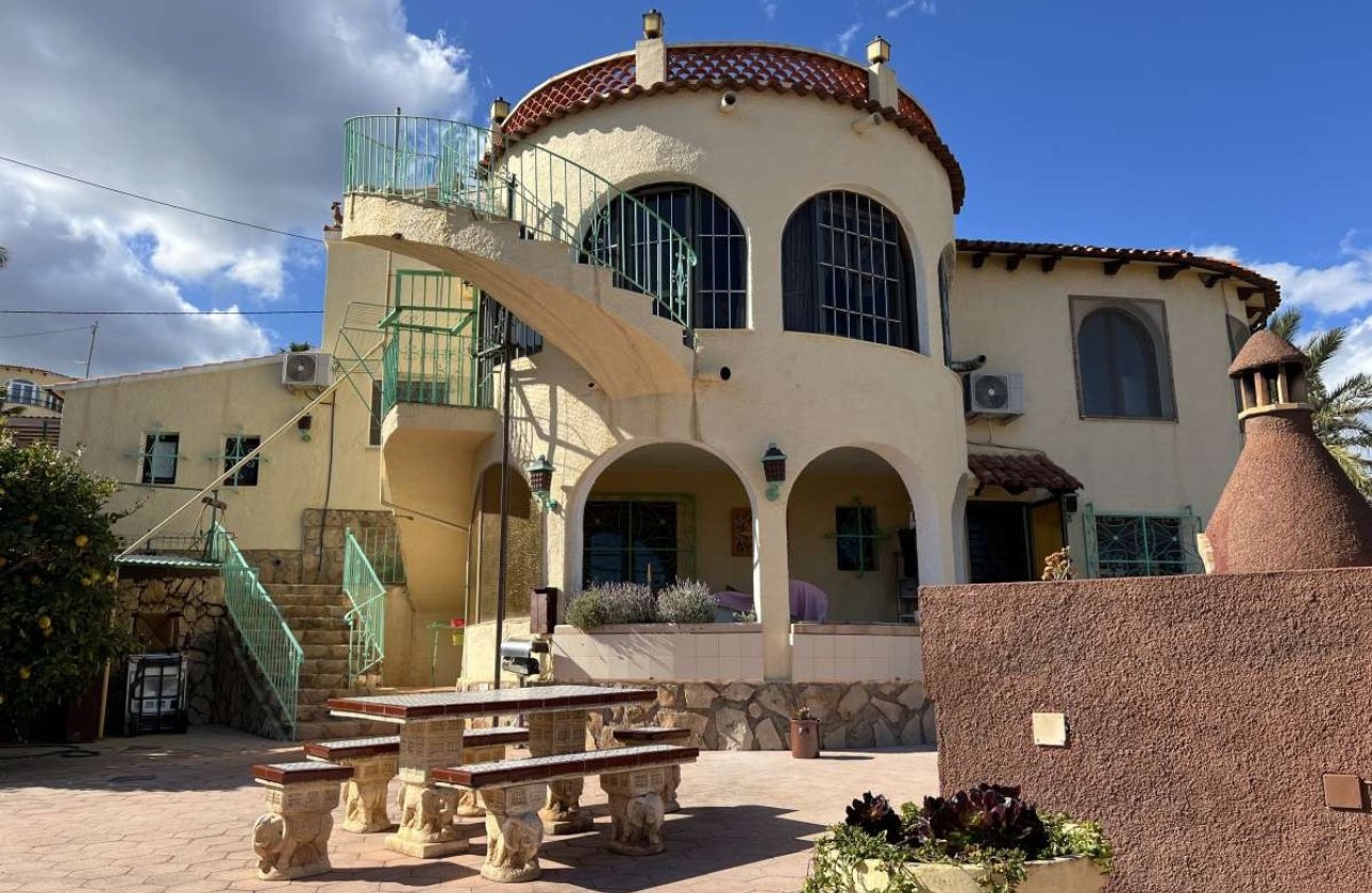 Resale - House - Detached Villa - Calpe - Calpe Centro