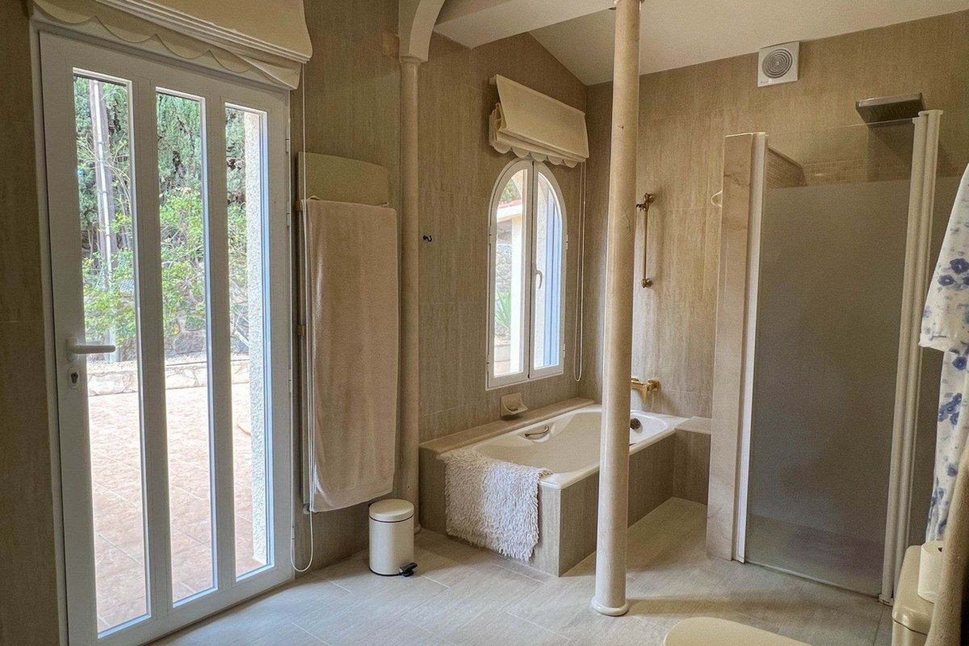 Resale - House - Detached Villa - Altea - Altea Centro