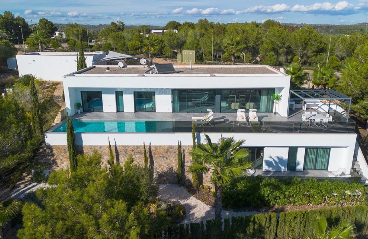 Resale - House - Detached Villa - Orihuela - Las Colinas Golf