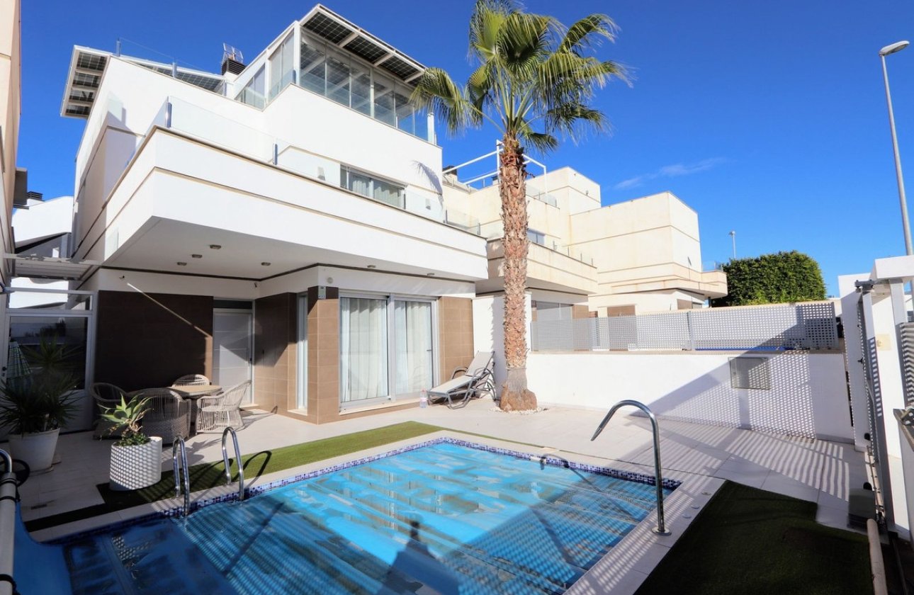 Resale - House - Detached Villa - Orihuela - Lomas de Cabo Roig