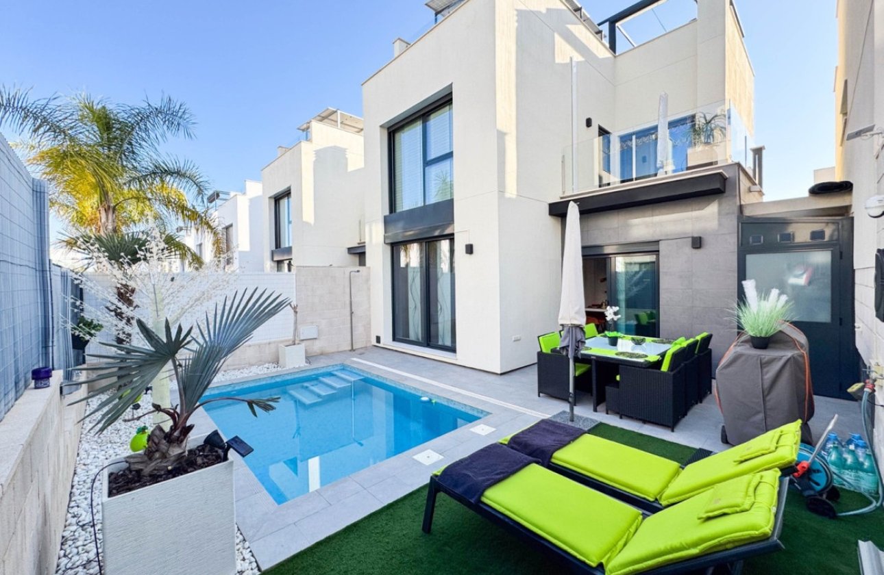 Resale - House - Detached Villa - Orihuela - Los Altos