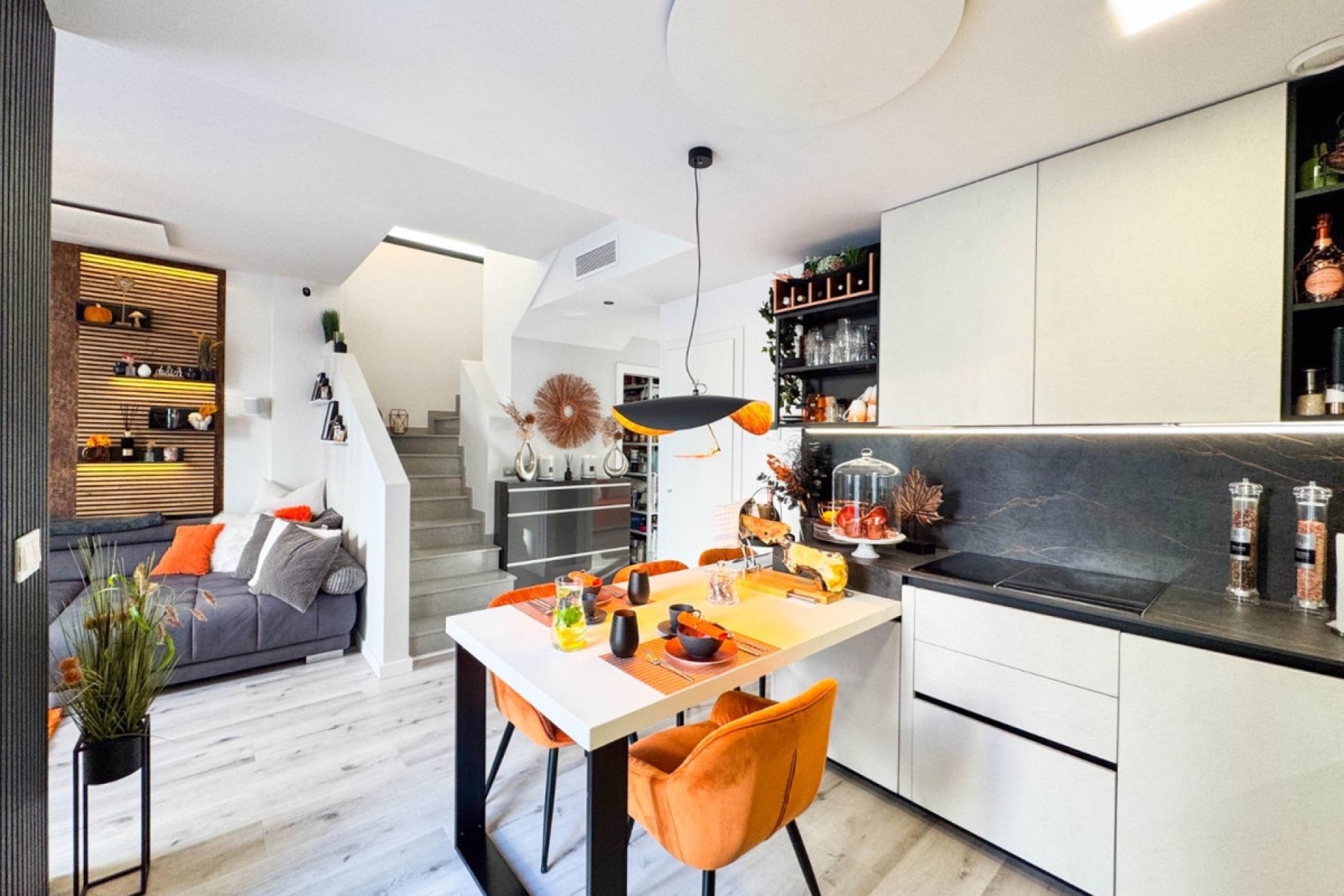 Resale - House - Detached Villa - Orihuela - Los Altos