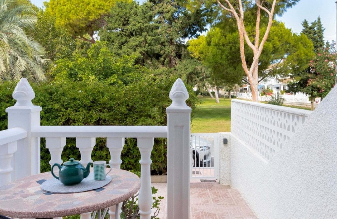 Resale - House - Townhouse - Orihuela - La Zenia