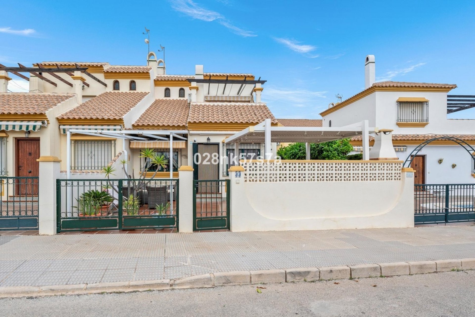 Resale - House - Townhouse - Orihuela - La Zenia