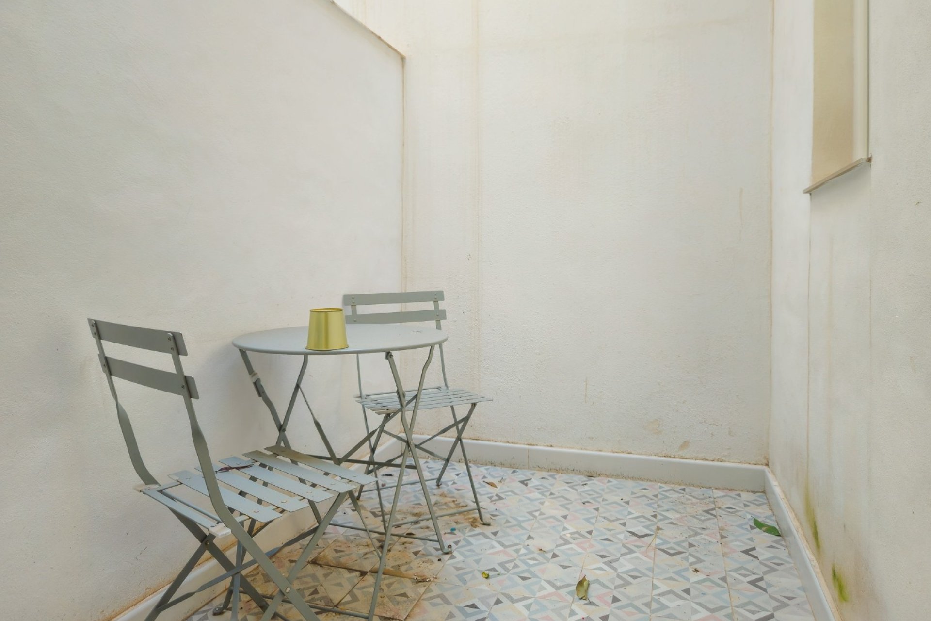 Reventa - Comercial - Alicante - Center