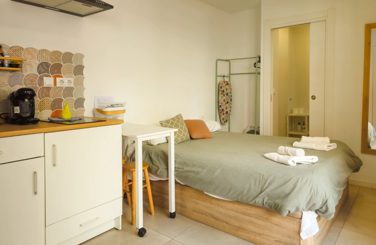 Revente - Commercial - Alicante - Center