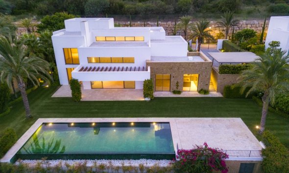 Villa - New Build - Casares -
                Casares