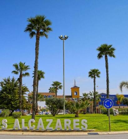 Los Alcázares​