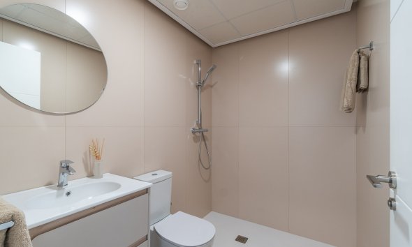 Obra nueva - Apartamento / piso - Playa Flamenca