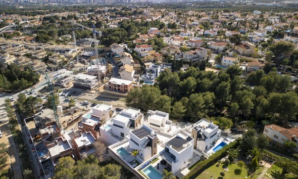 Obra nueva - Adosado - Coloma