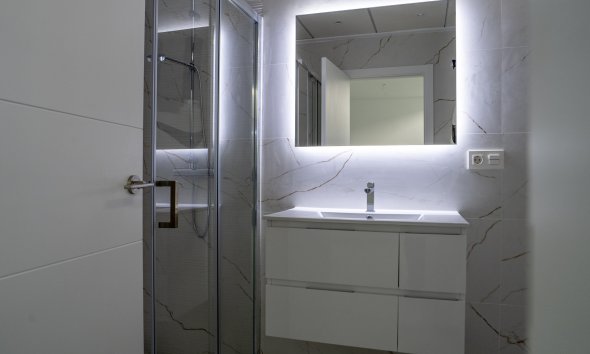 Obra nueva - Adosado - Coloma