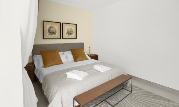 Obra nueva - Adosado - Baños y Mendigo