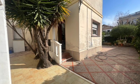 Resale - House - Detached Villa - Denia - Denia Centro
