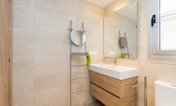 New Build - Apartment / flat - Estepona