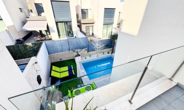 Resale - House - Detached Villa - Orihuela - Los Altos