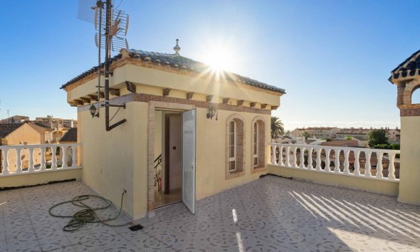 Resale - House - Detached Villa - Orihuela - La Florida