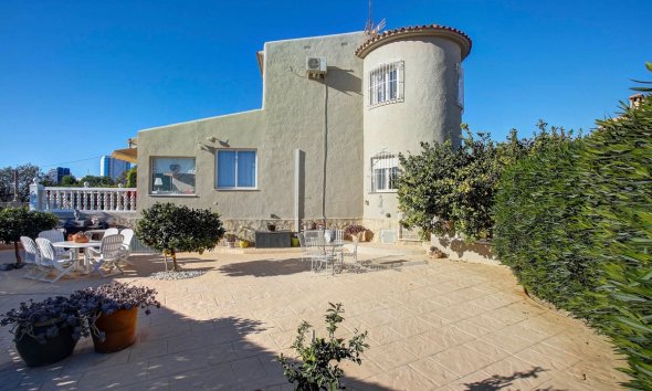 Resale - House - Detached Villa - Calpe - Calpe Centro