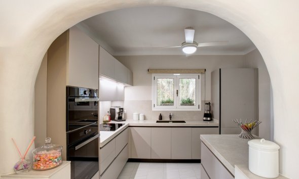 Resale - House - Detached Villa - Calpe - Calpe Centro