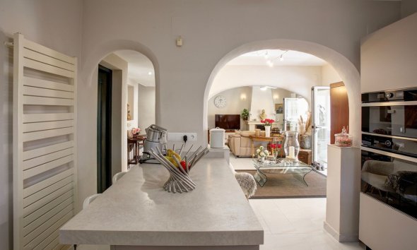 Resale - House - Detached Villa - Calpe - Calpe Centro