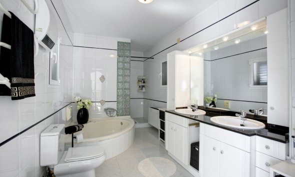 Resale - House - Detached Villa - Calpe - Calpe Centro