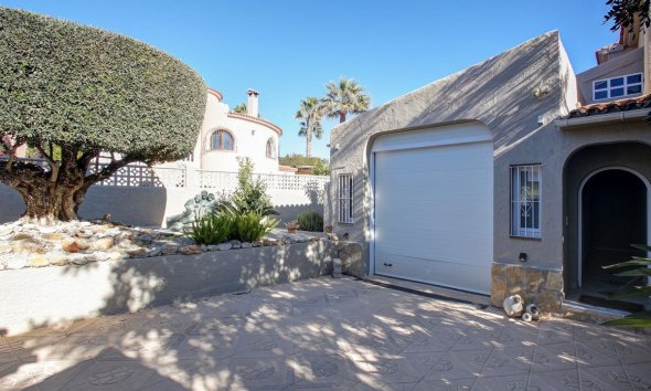 Resale - House - Detached Villa - Calpe - Calpe Centro