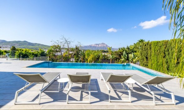 Resale - House - Detached Villa - Jávea - Xàbia - Jávea - Xàbia Centro