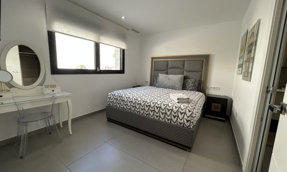 Resale - House - Detached Villa - Orihuela - Los Balcones