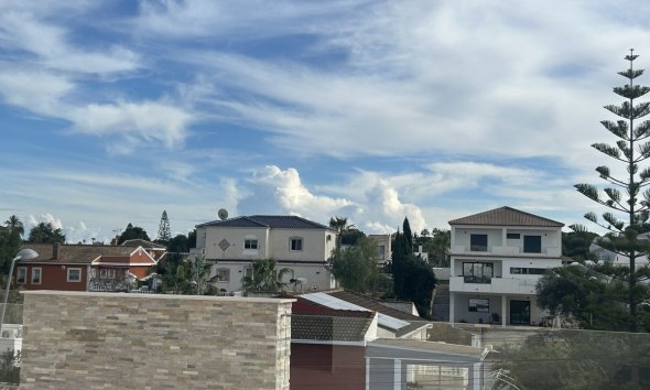 Resale - House - Detached Villa - Orihuela - Los Balcones