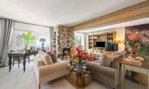 Resale - House - Detached Villa - Altea - Altea Centro