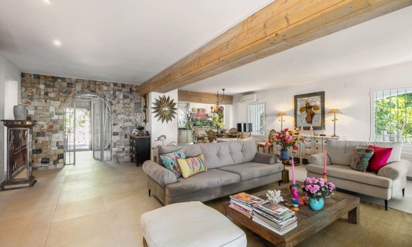 Resale - House - Detached Villa - Altea - Altea Centro