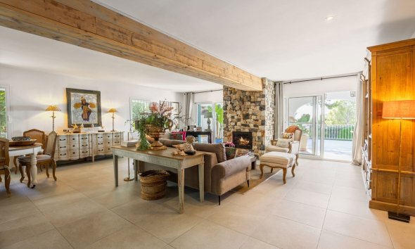 Resale - House - Detached Villa - Altea - Altea Centro