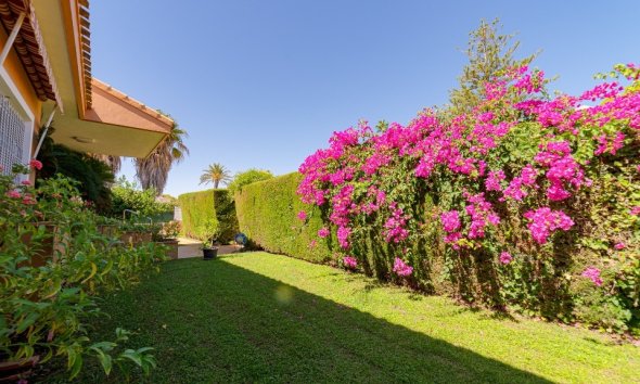 Resale - House - Detached Villa - Orihuela - Campoamor