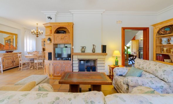 Resale - House - Detached Villa - Orihuela - Campoamor